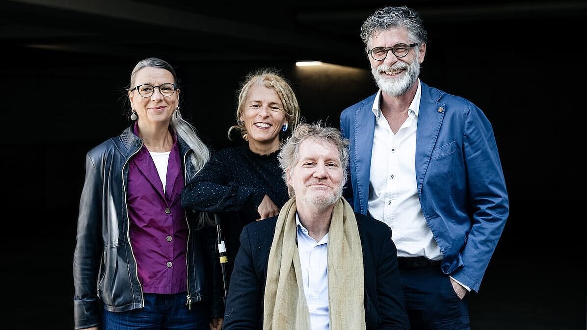 Der Moment der schwarzen Leinwand